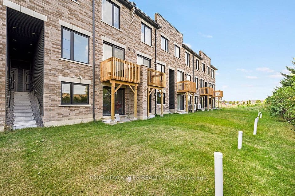 40 Falby Road, Brampton, ON L6P 4S1 – photo 3