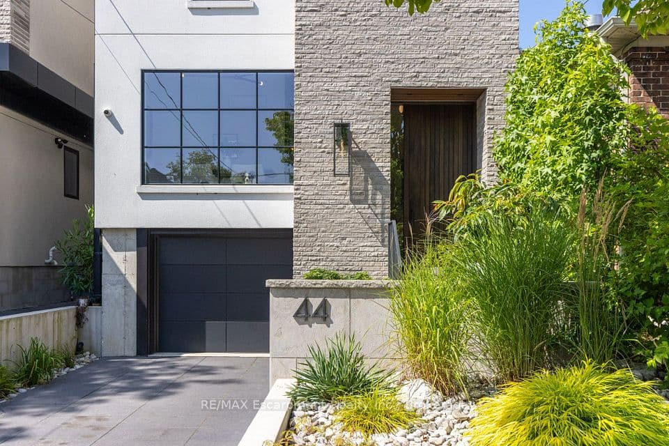44 Thirteenth Street, Toronto, ON M8V 3H4 – photo 3