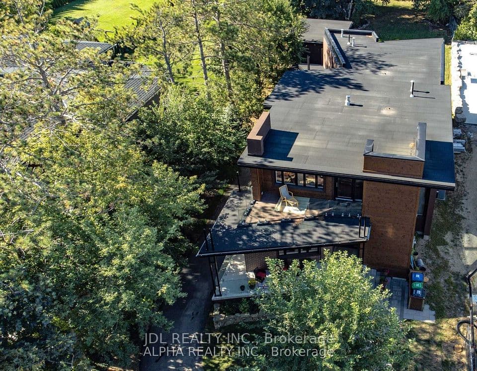 1436 Haig Boulevard, Mississauga, ON L5E 2N1 – main photo