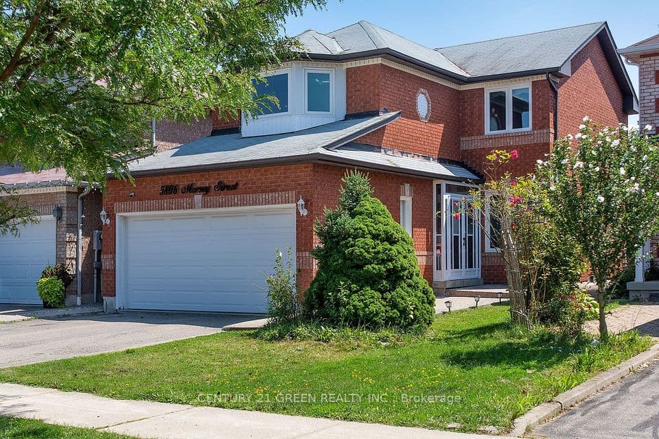 5806 Mersey Street, Mississauga, ON L5V 1V9 – main photo