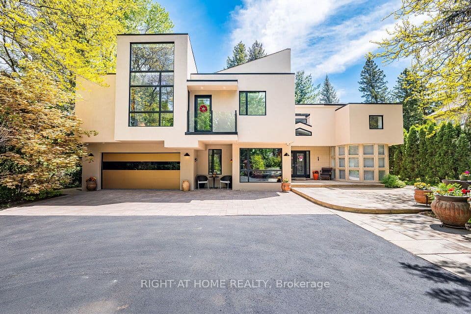 1 Friars Lane, Toronto, ON M9A 1T6 – photo 2