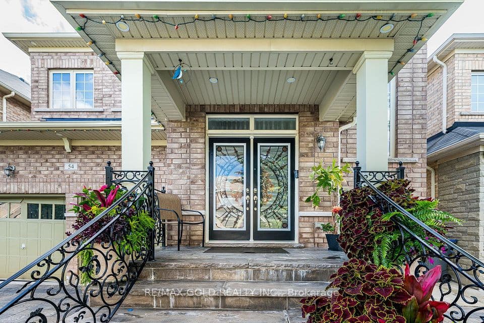 54 Orangeblossom Trail, Brampton, ON L6X 3B5 – photo 3
