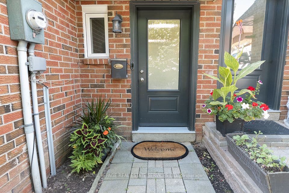 30 Heslop Road 36, Milton, ON L9T 1B3 – photo 2