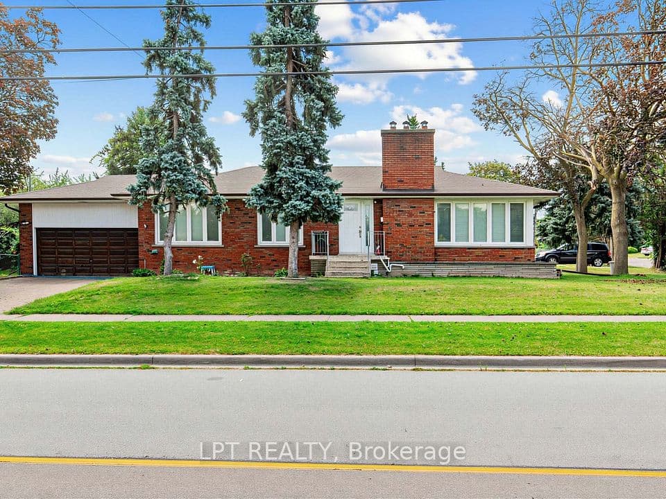 27 Kingsview Boulevard, Toronto, ON M9R 1T5 – main photo
