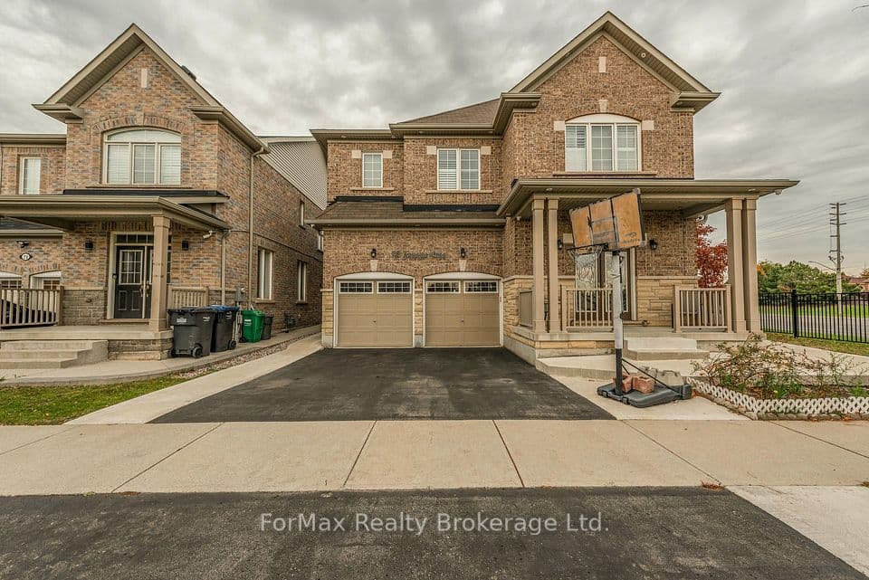 70 Zanetta Crescent, Brampton, ON L6Y 6A2 – photo 2