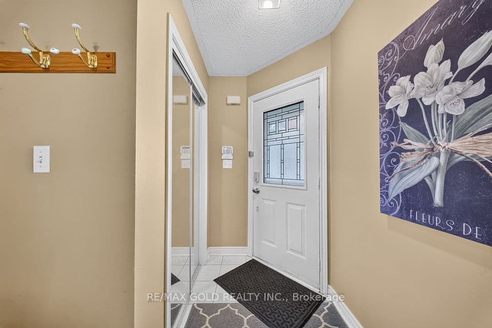 142 Pressed Brick Drive, Brampton, ON L6V 4K6 – photo 3