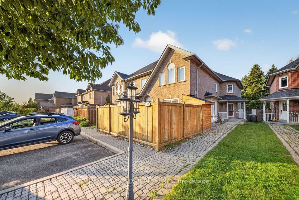142 Pressed Brick Drive, Brampton, ON L6V 4K6 – main photo