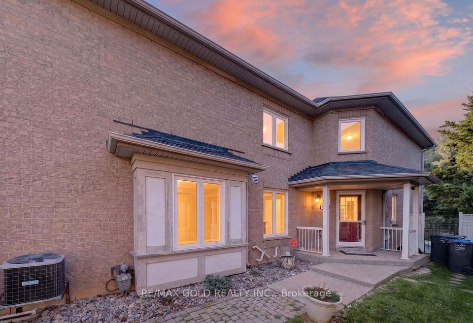142 Pressed Brick Drive, Brampton, ON L6V 4K6 – photo 2