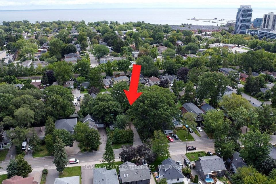 120 Eaglewood Boulevard, Mississauga, ON L5G 1V7 – photo 2