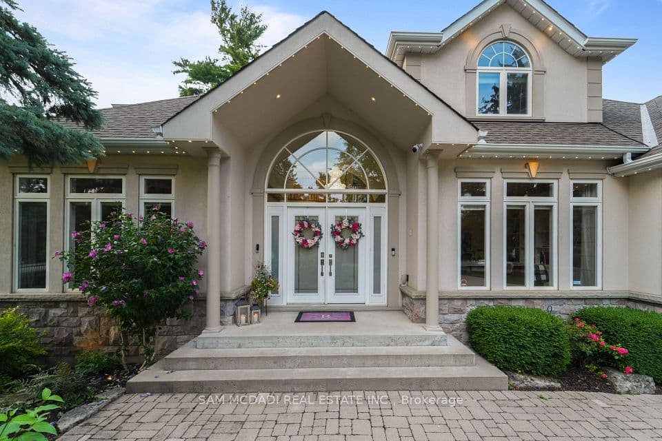 527 Meadow Wood Road, Mississauga, ON L5J 2S4 – photo 3