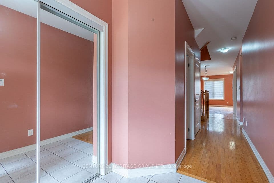 11 Pendulum Circle, Brampton, ON L6R 3N5 – photo 2