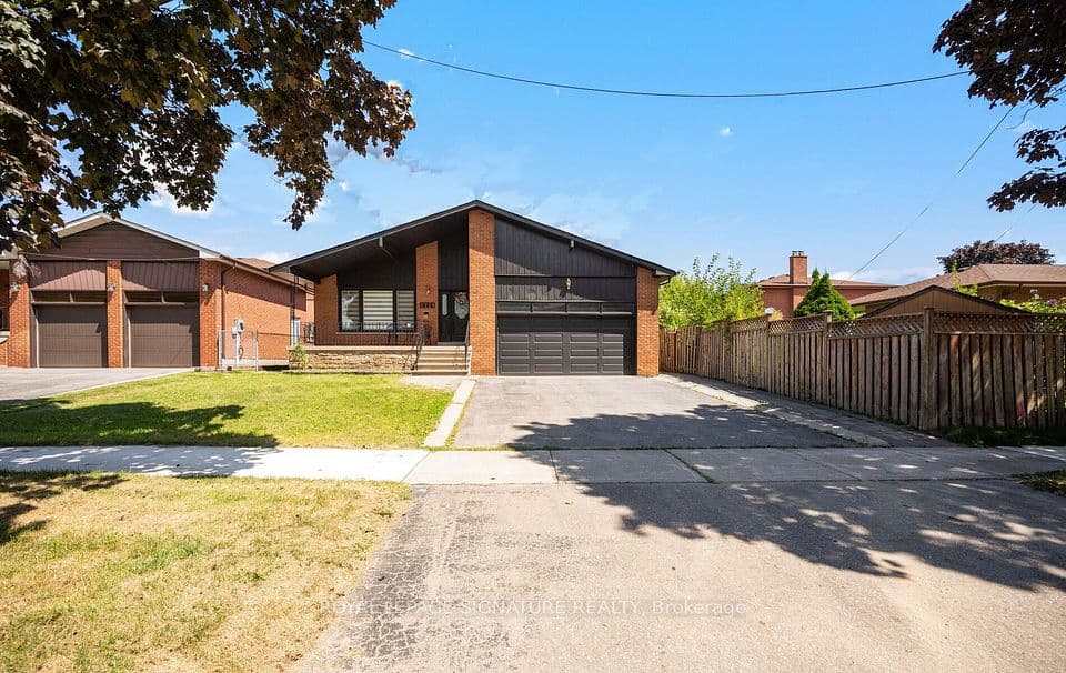 2221 FLORIAN Road, Mississauga, ON L5A 3Y9 – main photo