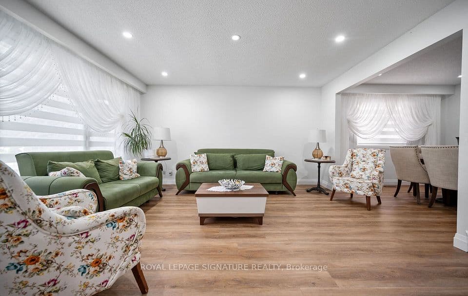 2221 FLORIAN Road, Mississauga, ON L5A 3Y9 – photo 3