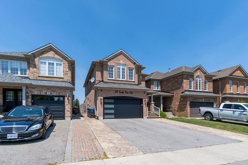 111 Emily Carr Crescent, Caledon, ON L7E 2L8 – photo 3