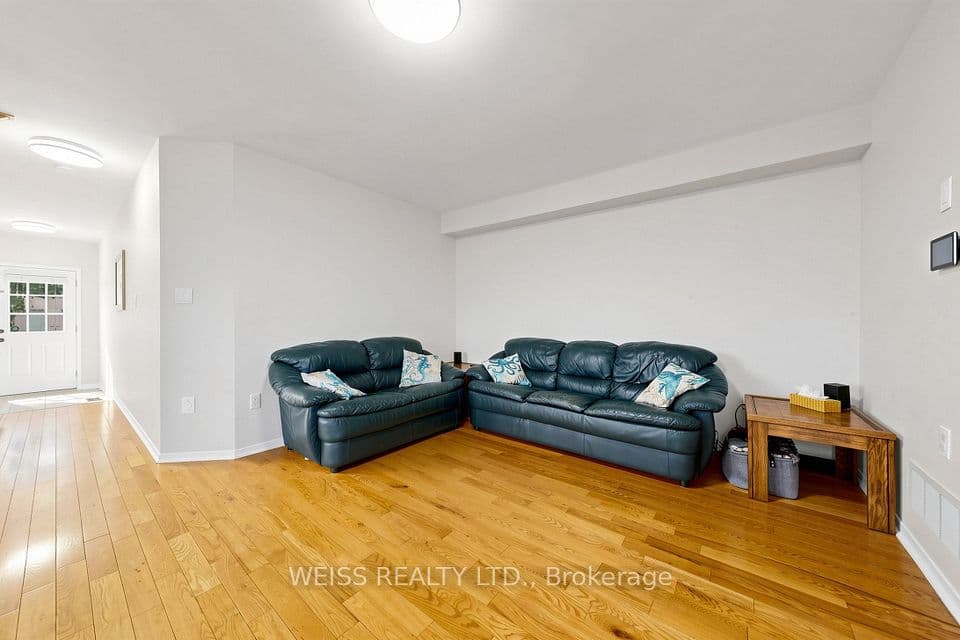 5260 McFarren Boulevard 31, Mississauga, ON L5M 7J1 – photo 3