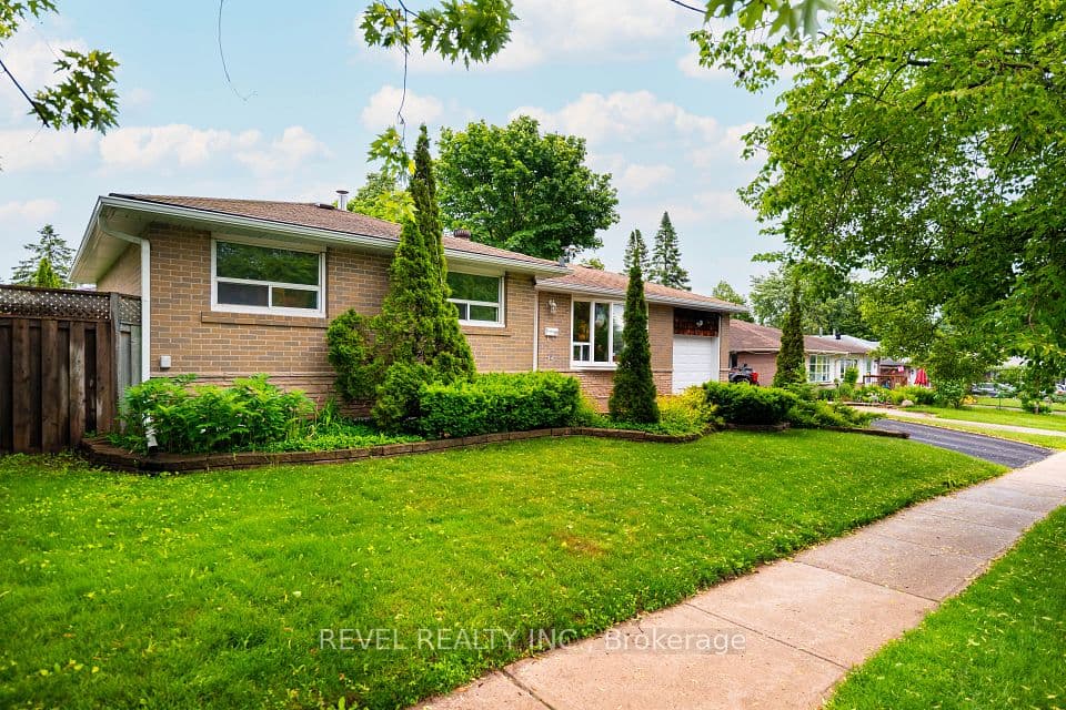 67 Carlton Drive, Orangeville, ON L9W 2X8 – main photo