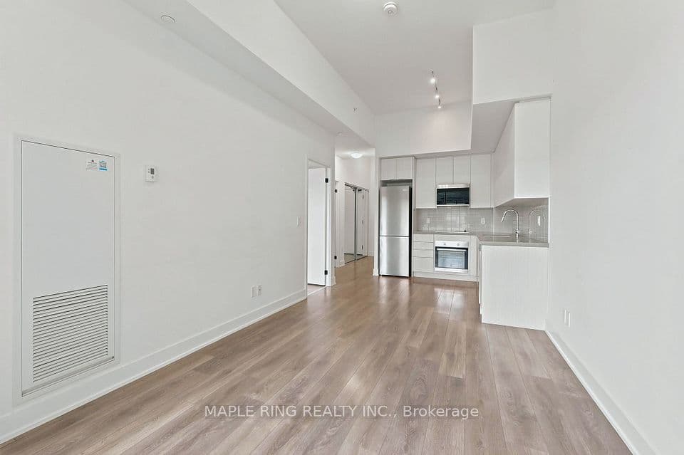 2485 Taunton Road 450, Oakville, ON L6H 3R8 – main photo