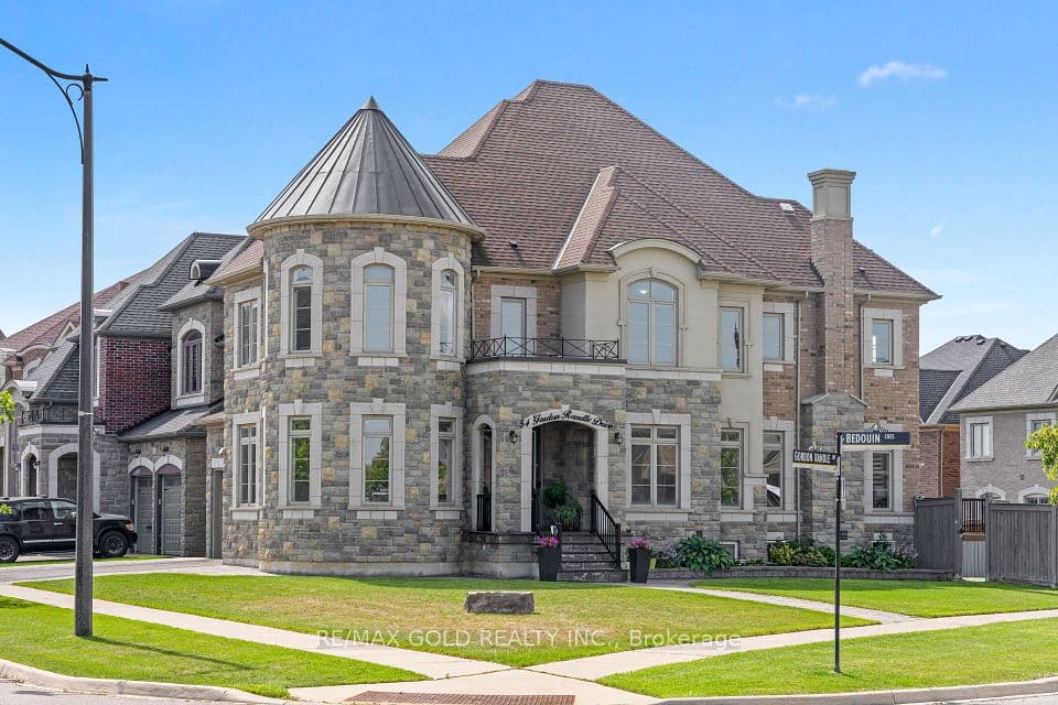 54 Gordon Randle Drive, Brampton, ON L6P 4H3 – photo 2