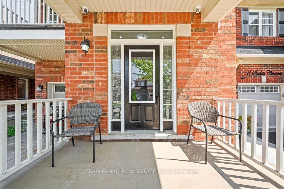 13 Seafair Crescent, Brampton, ON L6Y 5W2 – photo 3