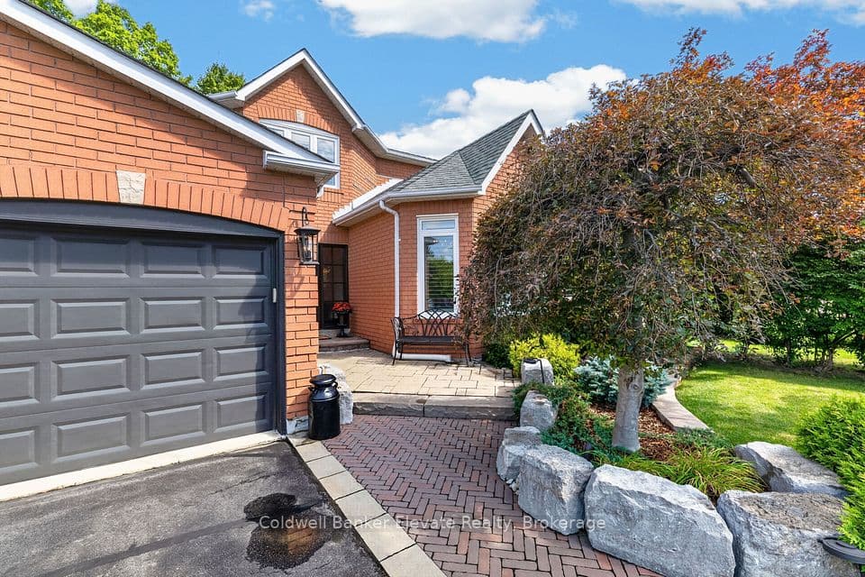 51 Gollop Crescent, Halton Hills, ON L7G 5P2 – photo 3