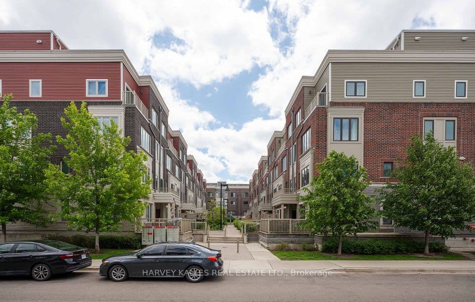 85 Eastwood Park Gardens 35, Toronto, ON M8W 0B9 – photo 3