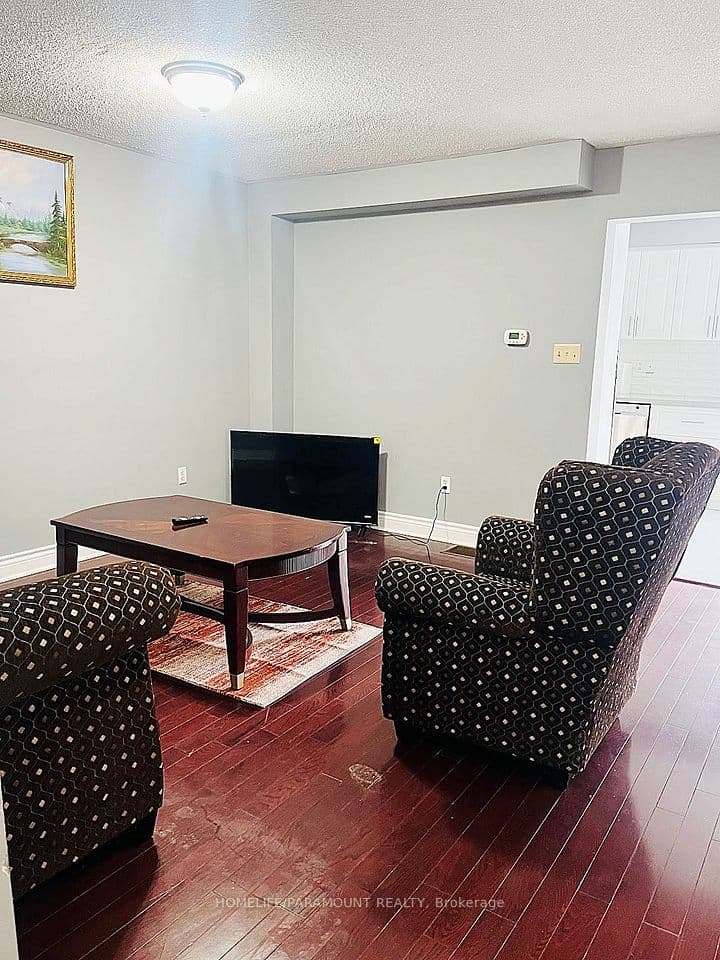 27 Lonestar Crescent, Brampton, ON L7A 2H9 – photo 2