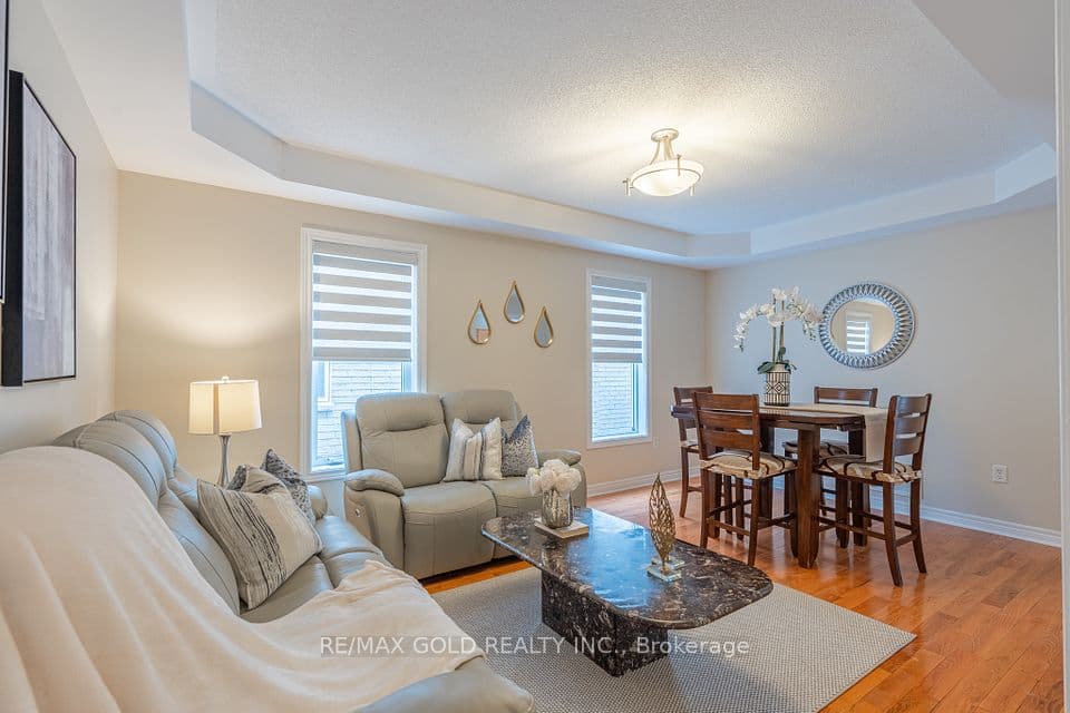 409 Fernforest Drive, Brampton, ON L6R 3B6 – photo 2