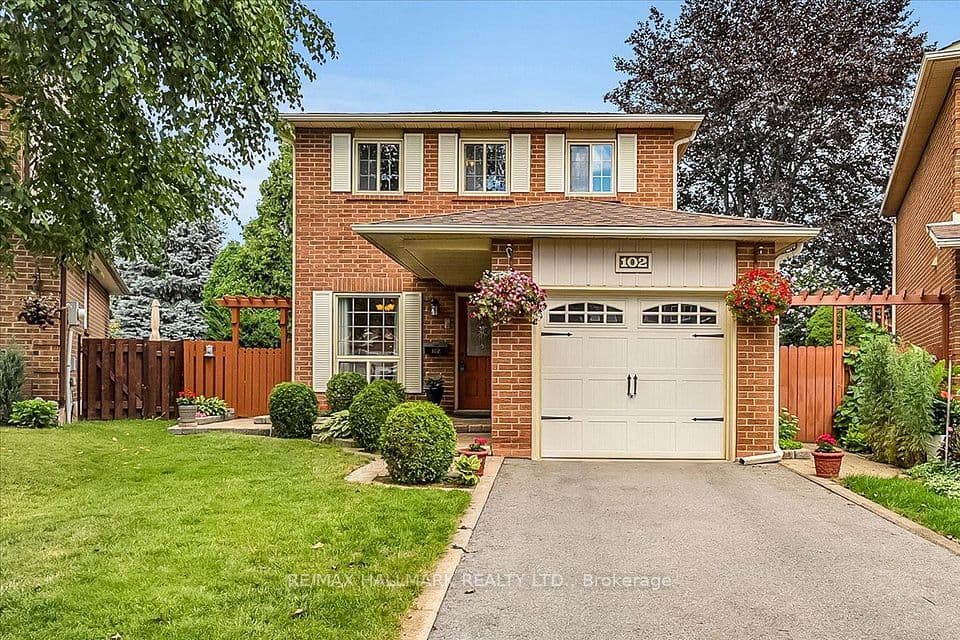 102 Trewartha Crescent, Brampton, ON L6Z 1X4 – photo 2