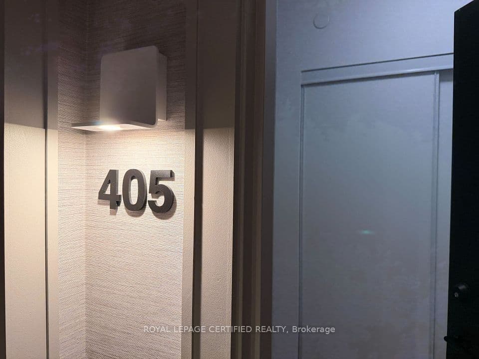 556 Marlee Avenue 405, Toronto, ON M6B 0B1 – photo 3