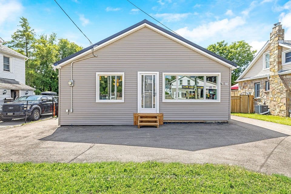 98 Main Street N, Halton Hills, ON L7J 1W2 – photo 2