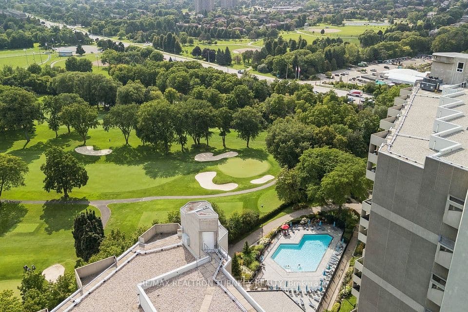 296 Mill Road A12, Toronto, ON M9C 4X8 – photo 3