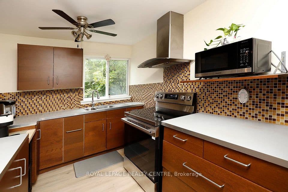 3060 Constitution Boulevard 269, Mississauga, ON L4Y 3X8 – photo 2