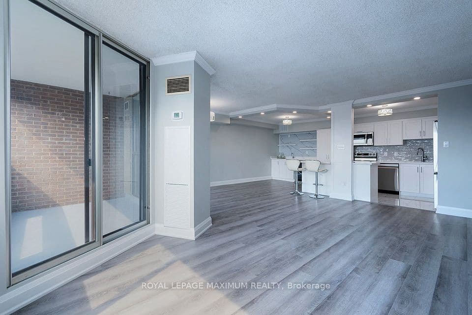 50 Elm Drive E 1205, Mississauga, ON L5A 3X2 – photo 3