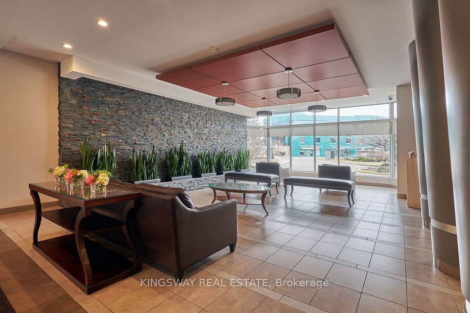 50 Kingsbridge Garden Circle 510, Mississauga, ON L5R 1Y2 – photo 2