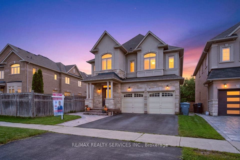 15 Bonnie Braes Drive, Brampton, ON L6Y 0X5 – main photo
