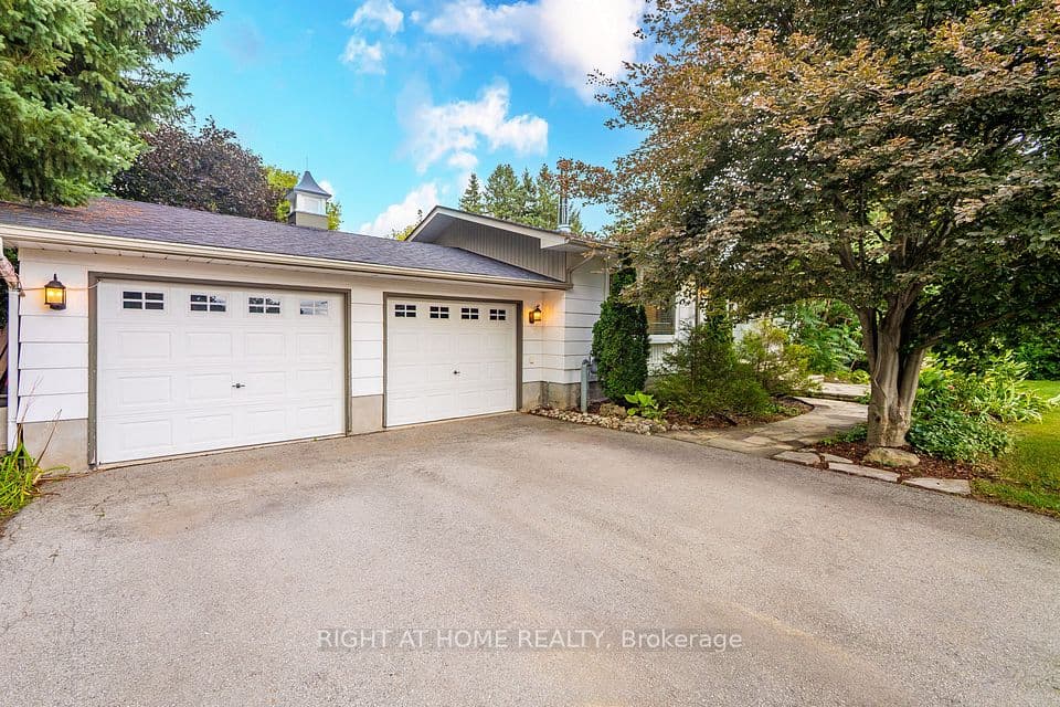 11749 Tenth Line, Halton Hills, ON L7G 4S7 – photo 3
