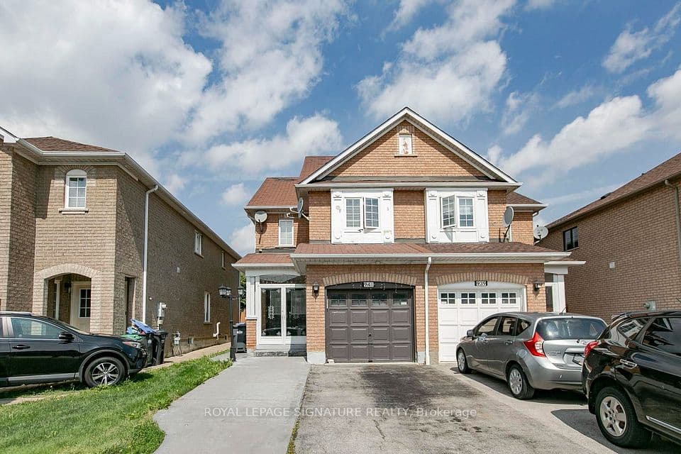 941 Mandolin Place, Mississauga, ON L5W 1S3 – photo 2