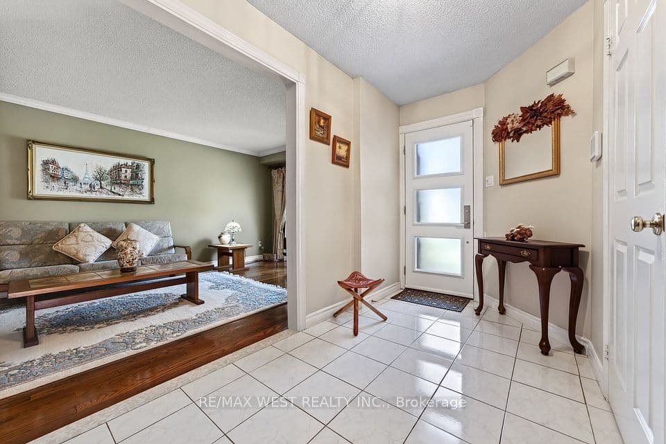 88 Palomino Drive, Mississauga, ON L4Z 3H8 – photo 2