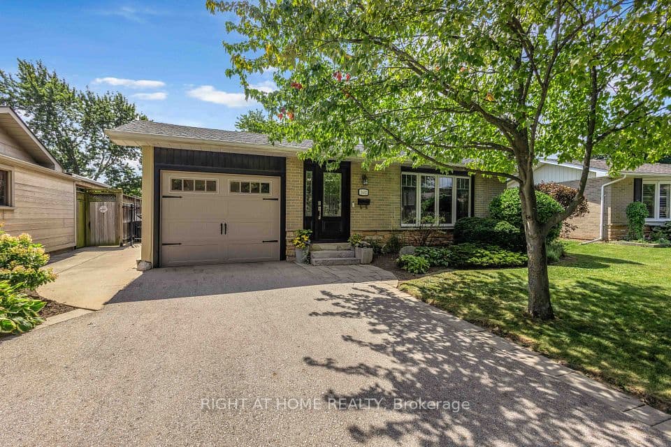 1432 Dewbourne Crescent, Burlington, ON L7M 1E7 – main photo