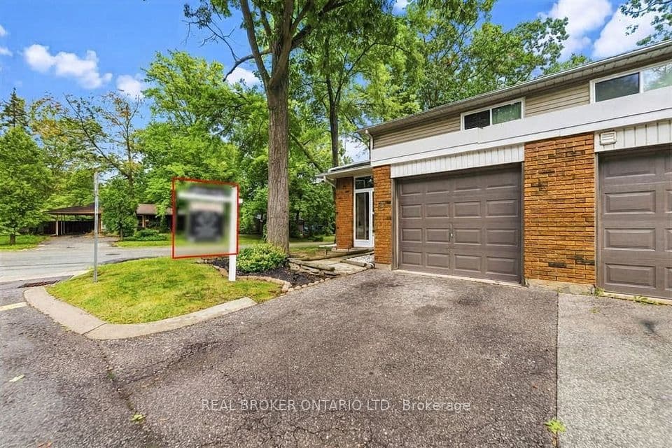 1270 Gainsborough Drive 61, Oakville, ON L6H 2L2 – photo 2
