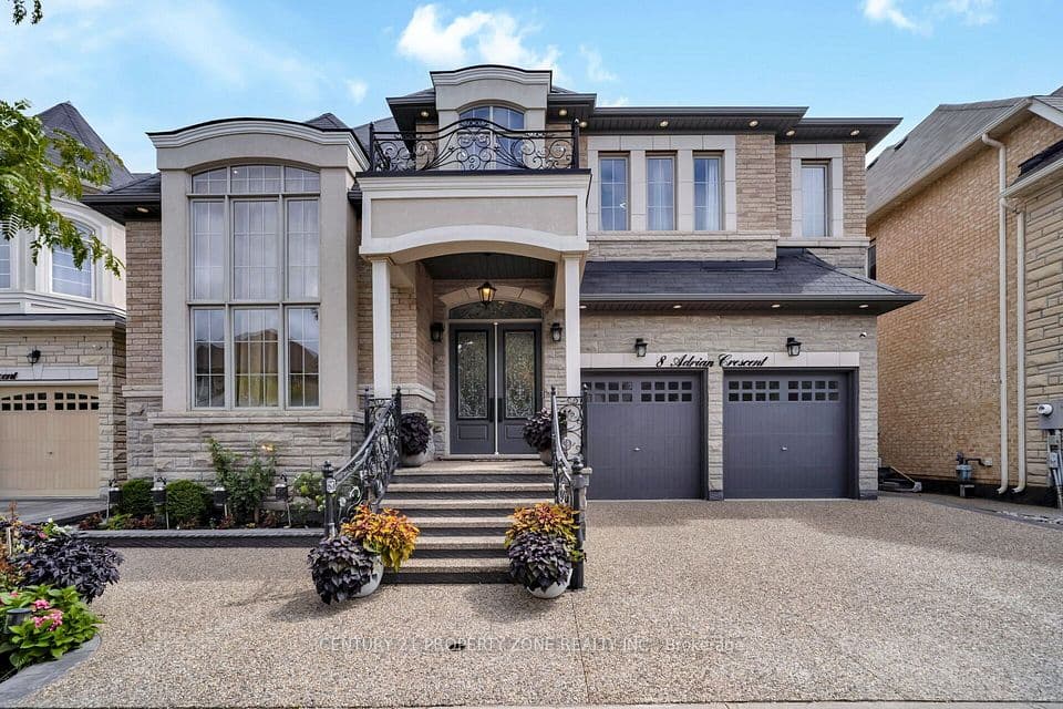 8 Adrian Crescent, Brampton, ON L6X 5M6 – photo 2