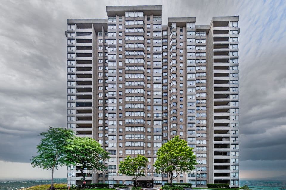 30 Malta Avenue 1106, Brampton, ON L6Y 4S5 – photo 2