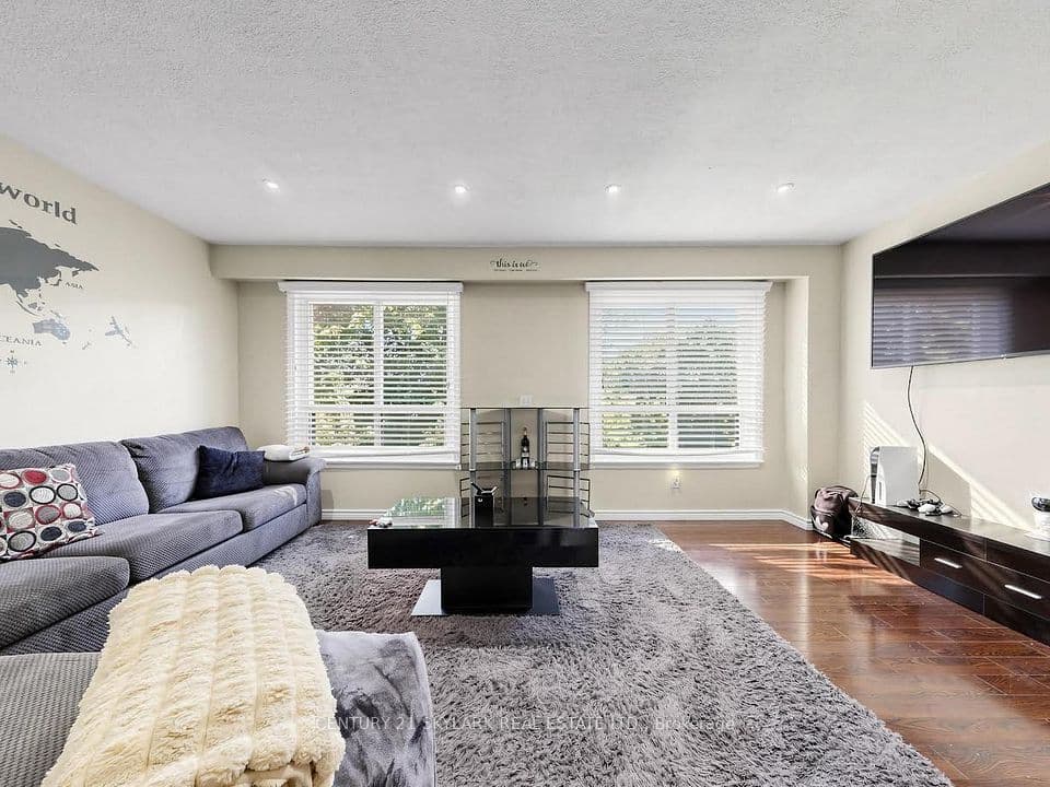 164 Moregate Crescent N, Brampton, ON L6S 3K9 – photo 2
