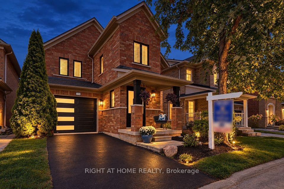 2294 Seton Crescent, Burlington, ON L7L 6Y4 – main photo