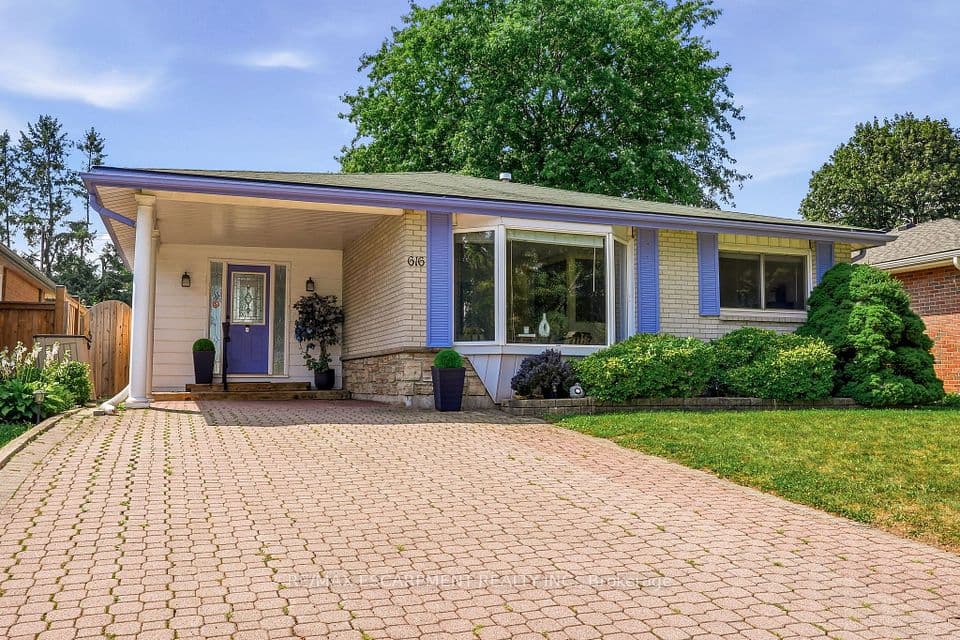 616 Mullin Way, Burlington, ON L7L 4J4 – main photo