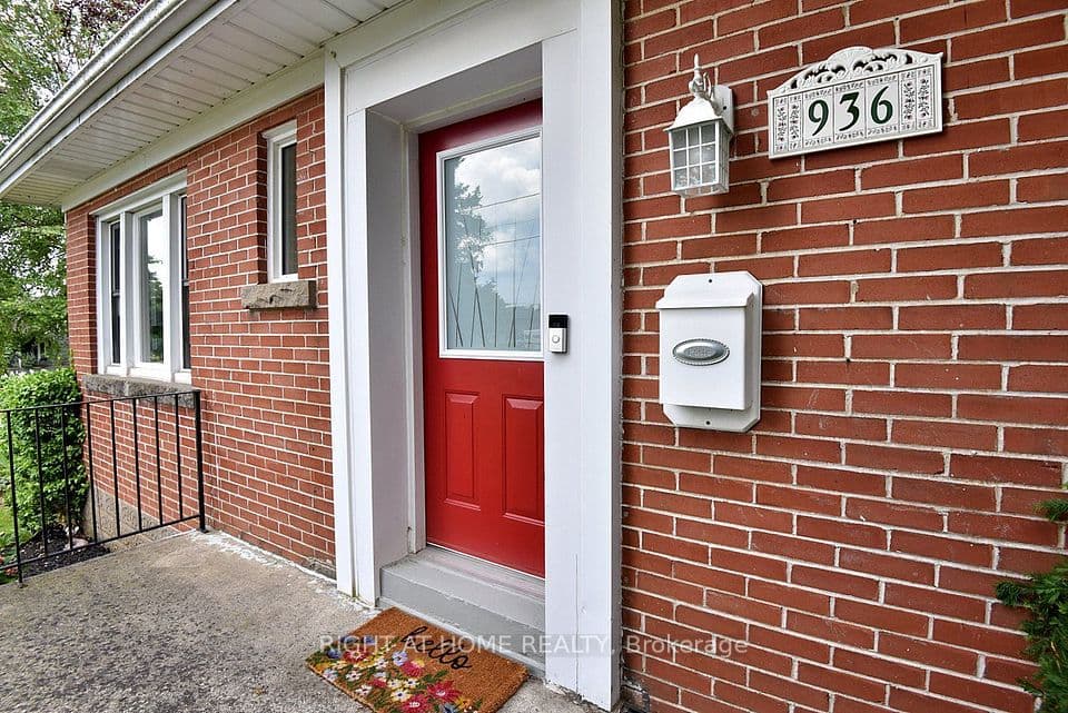 936 Boothman Avenue, Burlington, ON L7T 1P6 – photo 3