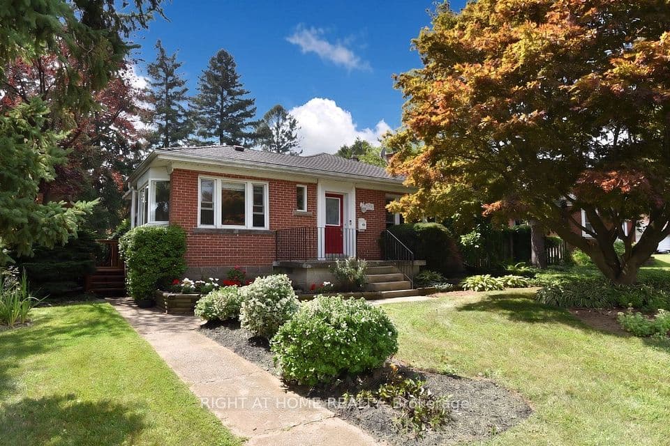 936 Boothman Avenue, Burlington, ON L7T 1P6 – main photo