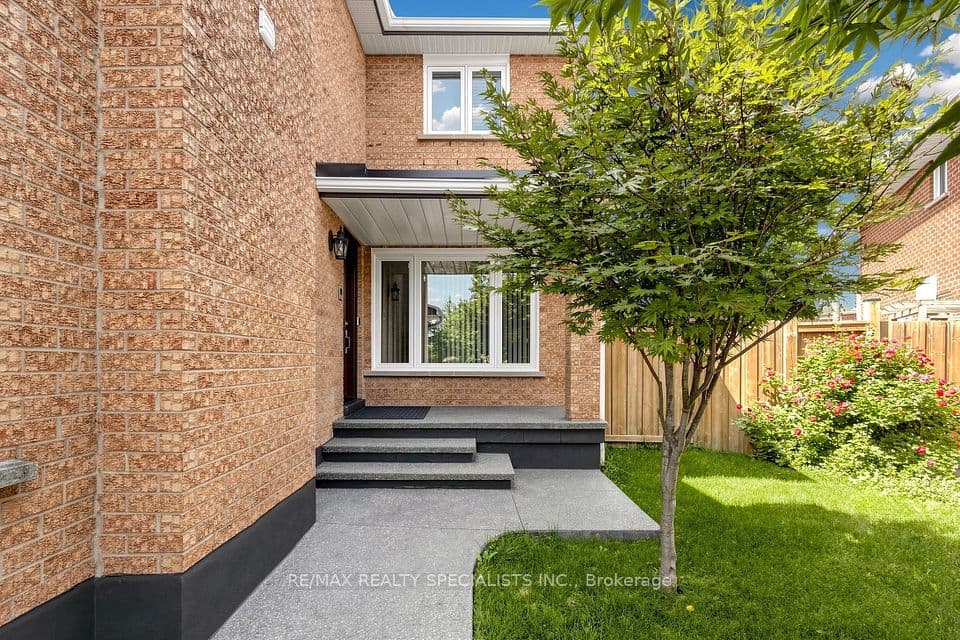 776 Savoy Crescent, Mississauga, ON L5R 3C3 – photo 3