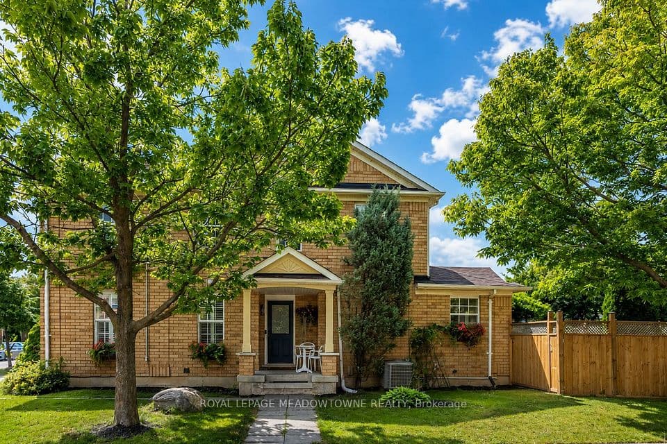 1116 Barclay Circle, Milton, ON L9T 5W4 – photo 3