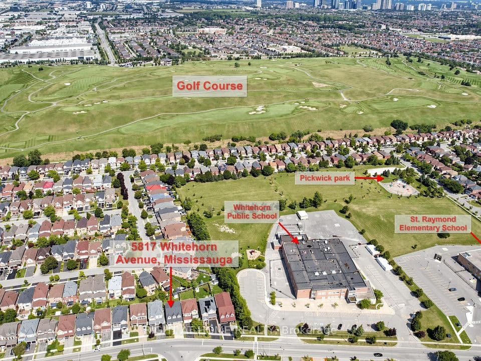 5817 Whitehorn Avenue, Mississauga, ON L5V 2W6 – photo 2